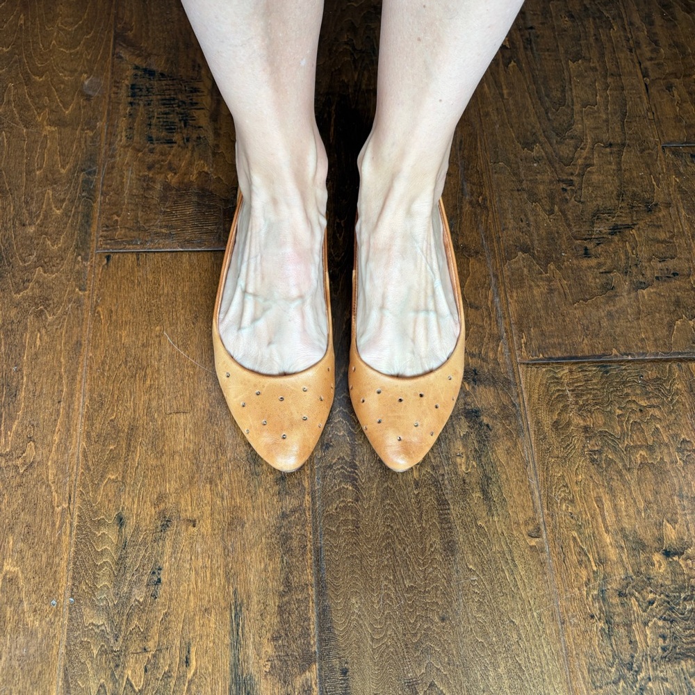 Madewell Tan Flats Sophisticated Pointed Toe Loafers